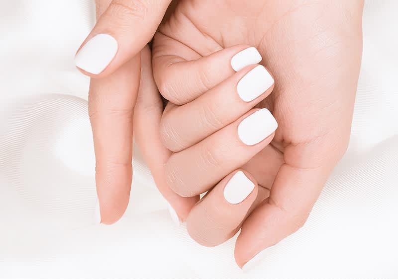 Weiße Nägel