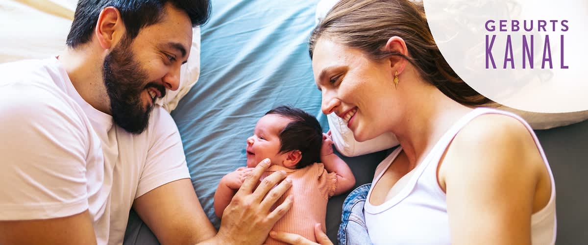 Junge Familie mit Baby
