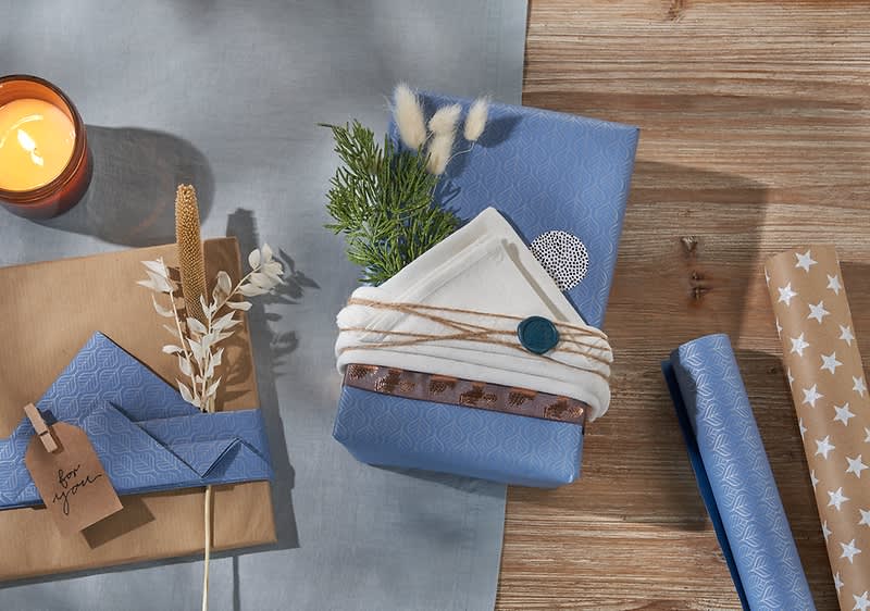 Geschenke mit Servietten verpacken