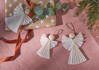 Engelanhänger aus Butterbrotpapier Teaser