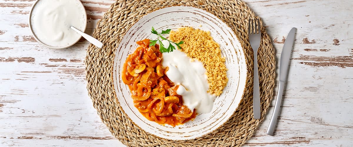 Veganer Cheesecake mit Erdbeer Swirl Rezept