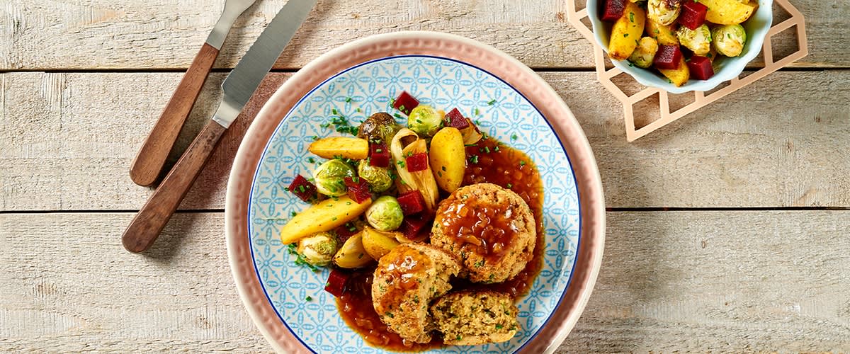 Vegane Hacksteaks in Bratensauce