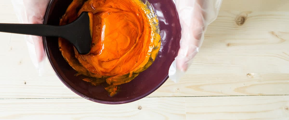 Worauf Sie beim Haare färben achten sollten: Tipps und Tricks für Zuhause. 