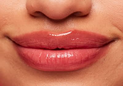 NYX Duck Plump Bild Lippen 2