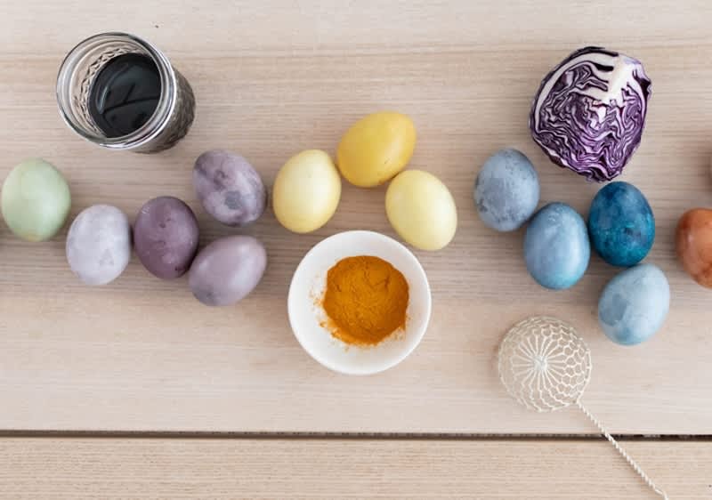 Eierfärben mit Naturfarben Aufmacher