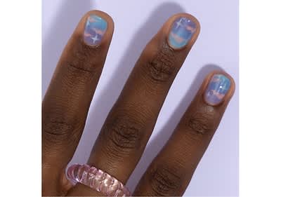 Nail Art Studio by essie Look 1