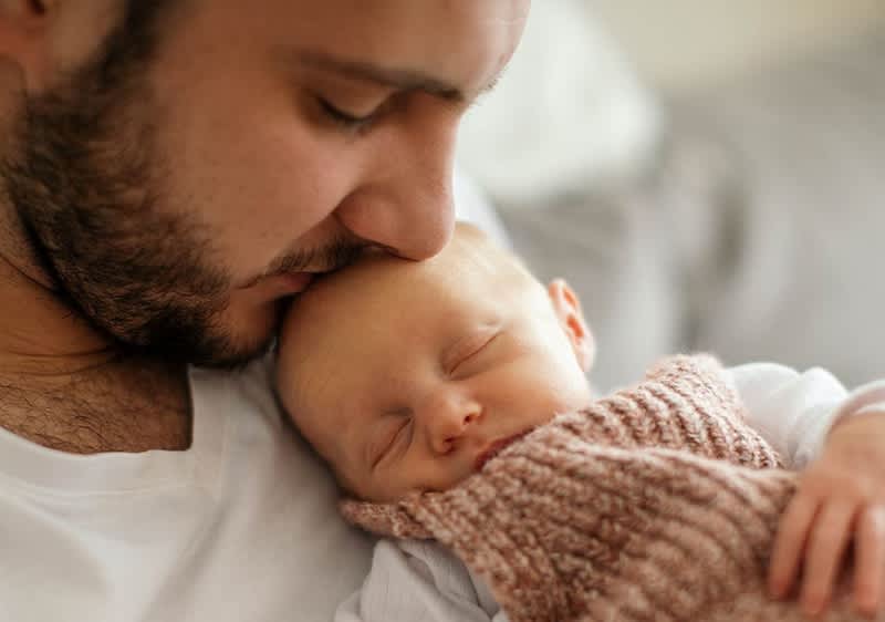 Reflux bei Neugeborenen gekonnt behandeln
