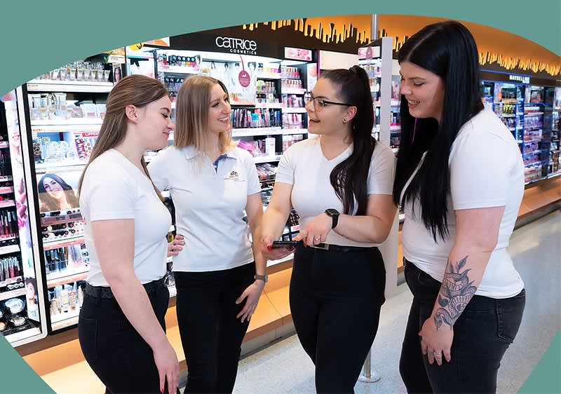 Foto von dm-Kolleginnen