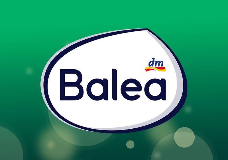 Logo von Marke Balea mit kleinem dm-Logo auf grünem Hintergrund