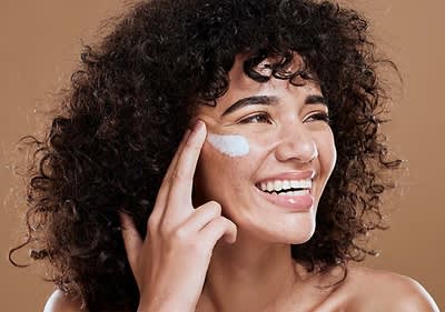 So bleibt fettige Haut im Gleichgewicht