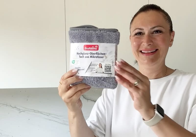 Melike Kazar Video Hochglanz