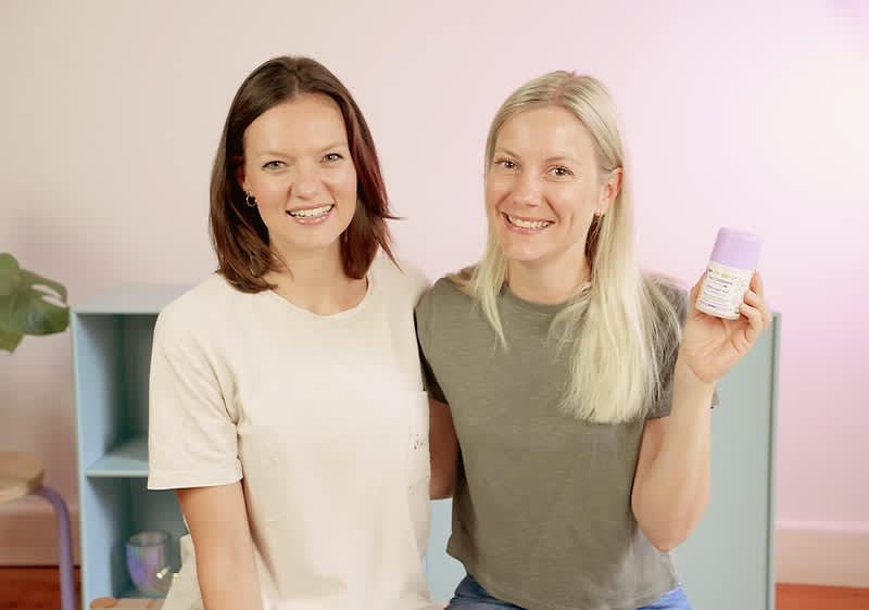 HALLOHEBAMME - Anwendungsvideo Massagegel mit Massageaufsatz