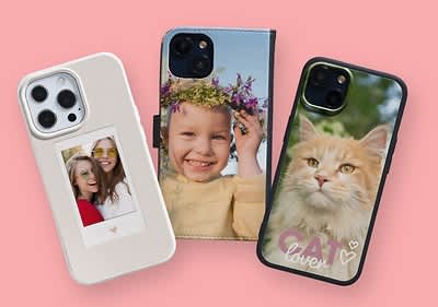 Drei Handyhüllen mit Fotos und Designs