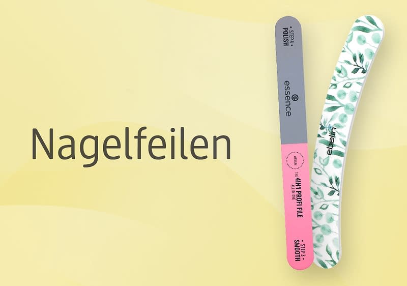 Zwei Nagelfeilen auf gelbem Hintergrund