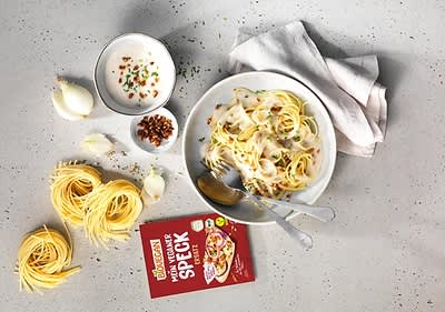 Spaghetti mit Sahnesoße und veganem Speck