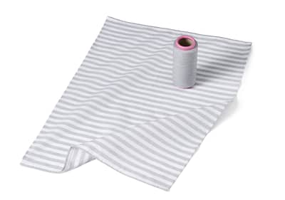 Handtuch und Garnspule