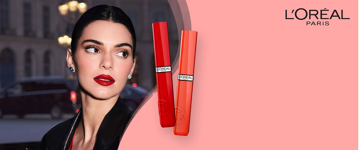 Zwei rote L'Oréal Lippenstifte geöffnet