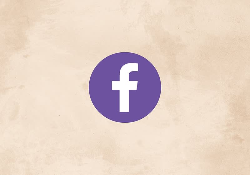 Facebook-Logo auf beigem Hintergrund