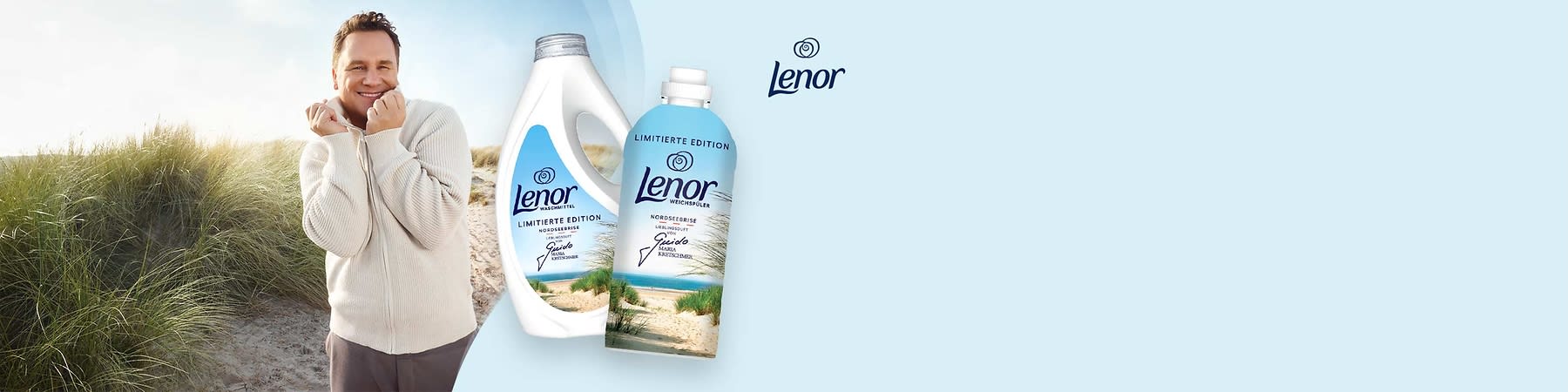 Zwei Lenor-Produkte der Edition Nordseebrise mit Strandmotiv