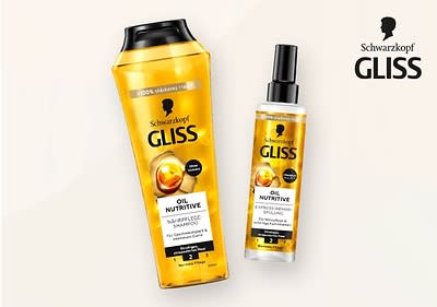 Zwei Produktverpackungen der Marke Schwarzkopf Gliss sind abgebildet, links eine große gelbe Shampooflasche mit schwarzem Deckel und der Aufschrift 100% stärkeres Haar, Schwarzkopf Gliss, Oil Nutritive Nährpflege-Shampoo für normales Haar bis strapaziertes Haar, rechts eine kleinere gelbe Sprühflasche mit schwarzem Sprühkopf und der Aufschrift Schwarzkopf Gliss, Oil Nutritive Express-Repair-Spülung für normales Haar bis strapaziertes Haar, beide Verpackungen zeigen ein goldenes Öl-Tropfen-Motiv