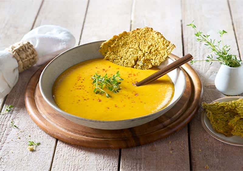Kürbissuppe mit Kichererbsen-Crackern