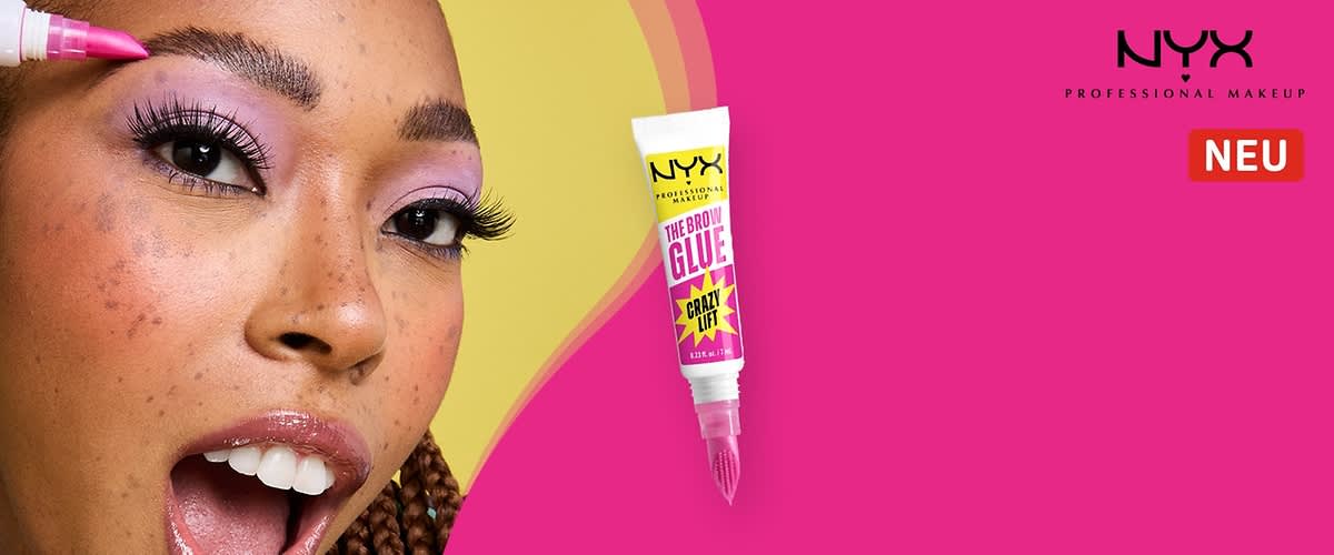 Eine pinke Verpackung von NYX Professional Makeup mit der Aufschrift „The Brow Glue Crazy Lift“ und einem roten „NEU“-Label