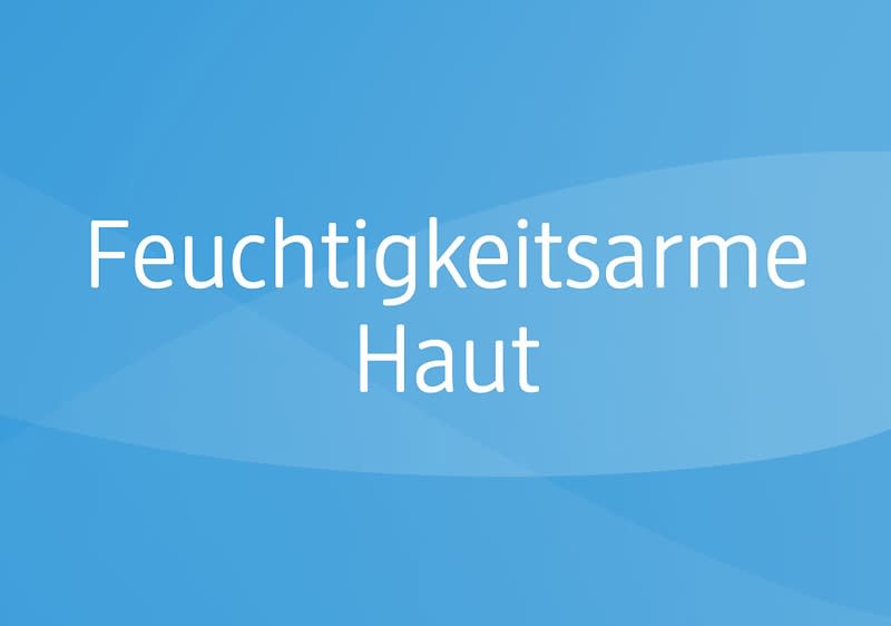 Der Teaser zeigt hellblauen Hintergrund mit dem weißen Text „feuchtigkeitsarme Haut“ und verlinkt auf das Sortiment