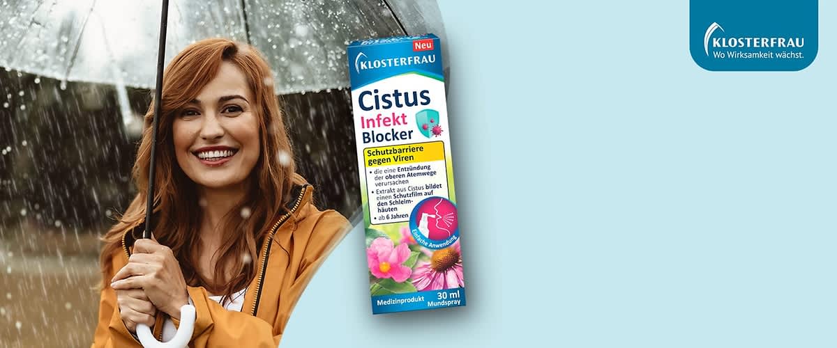 Eine Verpackung des Cistus Infekt Blocker Mundsprays von Klosterfrau mit blauer und weißer Farbgestaltung, roter und gelber Schrift, sowie Bildern von rosa Blumen und einem blauen Schild. Oben rechts das Klosterfrau Logo mit dem Slogan „Wo Wirksamkeit wächst“