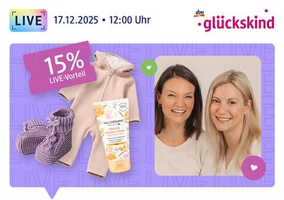Live am 08.12.2025, 12:00 Uhr: Die Hebammen Anja und Marie lächeln in die Kamera, daneben HALLOHEBAMME Wind & Wetter Creme, ALANA Overall aus Walk & mit Vario-Ärmeln und ALANA Strickschuhe sowie ein 15 % Coupon
