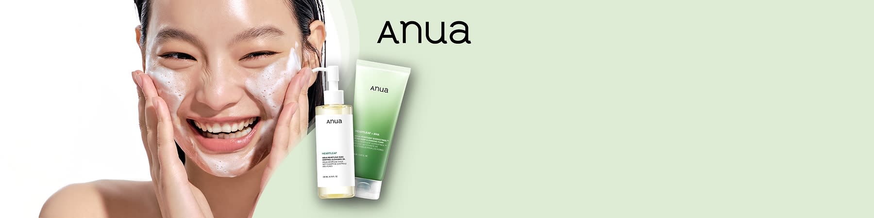 Zwei Anua-Produkte, links der Pumpspender vom Reinigungsöl Heartleaf und die grüne Tube des Reinigungsschaum Heartleaf Cleansing Foam Quer