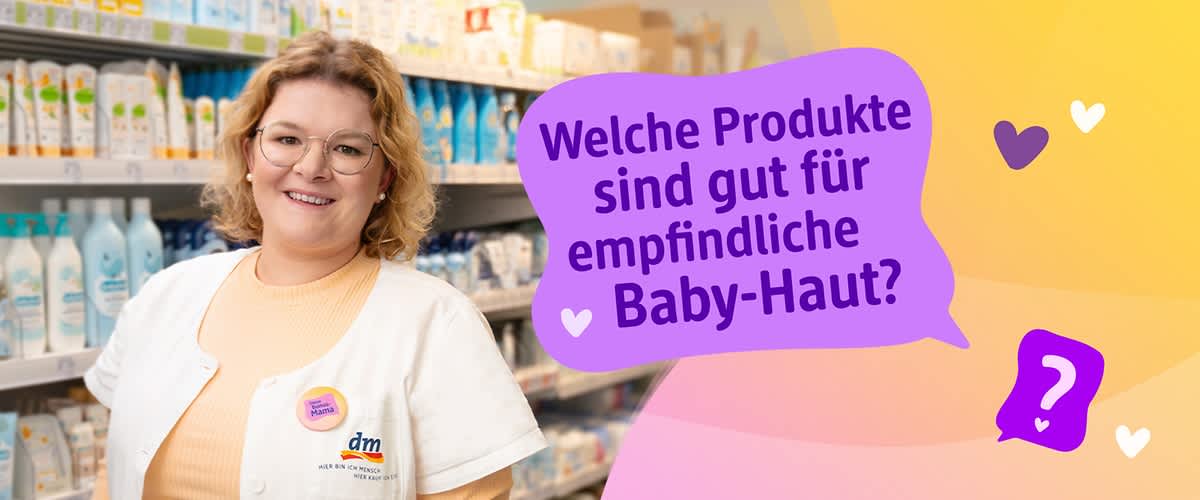 Eine Person in einem weißen Kittel steht vor einem Regal mit Babyprodukten. Auf einem lila Hintergrund steht der Text: „Welche Produkte sind gut für empfindliche Baby-Haut?“