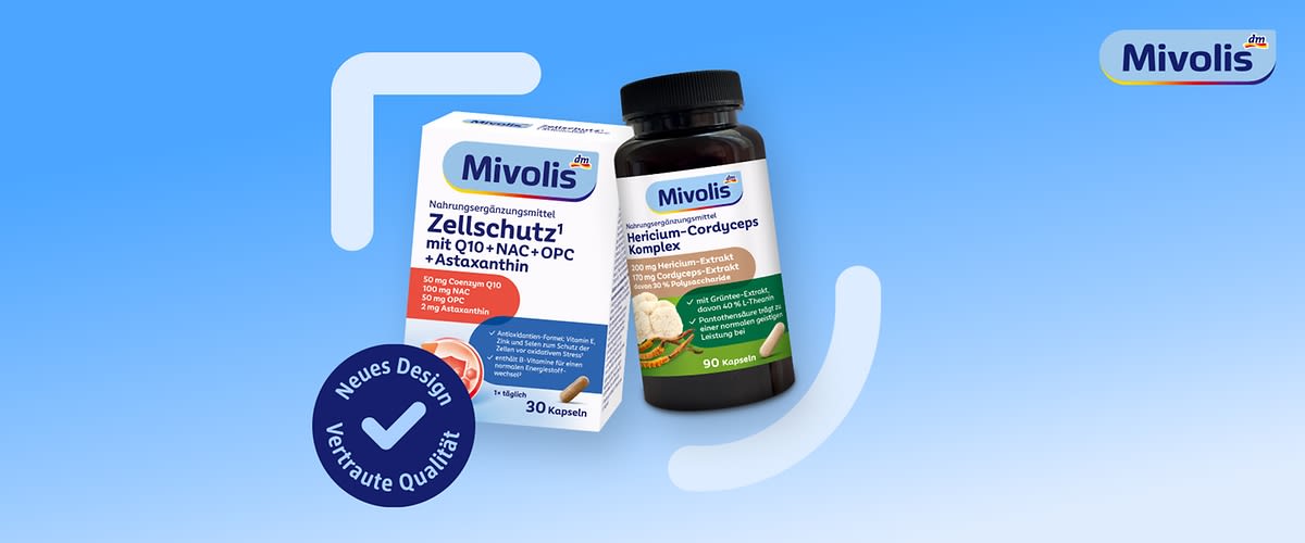 Eine Verpackung von Mivolis Zellschutz mit Q10, NAC, OPC und Astaxanthin, daneben eine Flasche Mivolis Hericium-Cordyceps Komplex mit 90 Kapseln. Links ein blauer Kreis mit der Aufschrift „Neues Design, vertraute Qualität“.