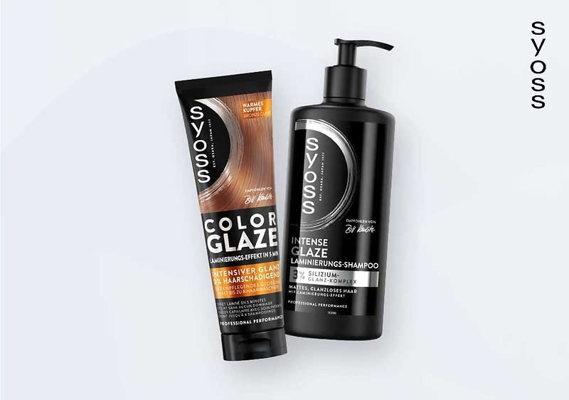 Eine schwarze Tube und eine schwarze Flasche der Marke Syoss stehen nebeneinander. Die Tube trägt die Aufschrift „Color Glaze“ und die Flasche „Intense Glaze“. Beide Produkte sind für glänzendes Haar und enthalten die Aufschrift „Intensiver Glanz“ sowie „Salon-Glanz-Effekt“.