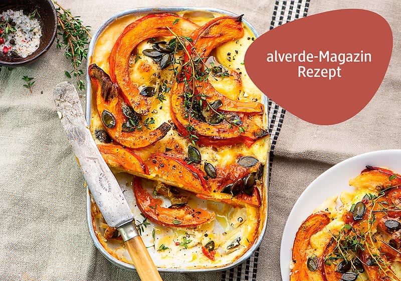 Kürbis-Lasagne mit Veggie-Ragout & Cashew-Béchamelsoße von oben