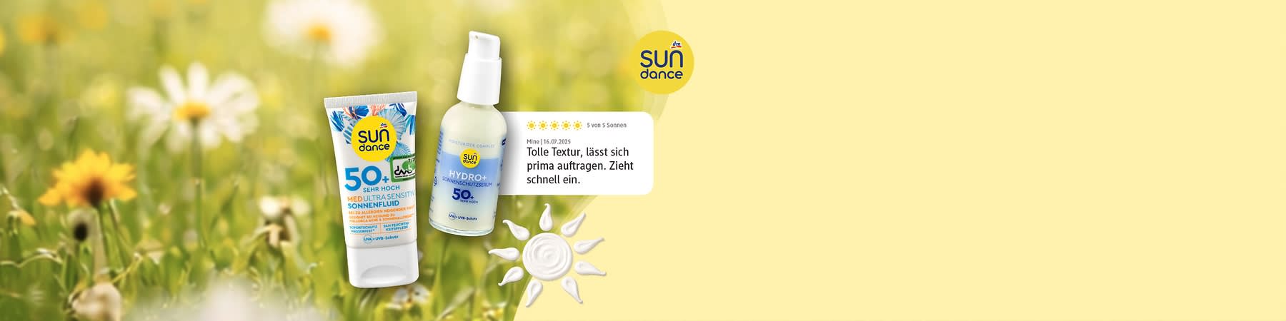 Eine gelbe Verpackung von SUNDANCE Sonnenfluid mit LSF 50+ und eine weiße Flasche Hydro Sonnencreme mit LSF 50. Daneben eine Bewertung: „Sehr angenehm und leicht auf der Haut“. Oben rechts das SUNDANCE Logo. Im Hintergrund unscharfe grüne und gelbe Farben.