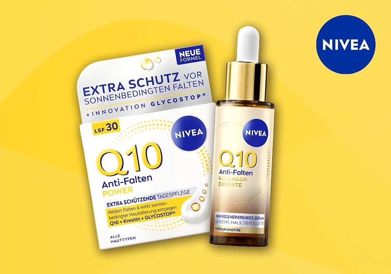Zwei NIVEA-Produkte vor gelbem Hintergrund: links weiß-blau verpackte Box „Q10 Anti-Falten Power“ mit Aufschrift „Extra Schutz vor sonnenbedingten Falten“, LSF 30, rechts braune Glasflasche mit Pipette und Etikett „NIVEA Q10 Anti-Falten Kollagen Experte“