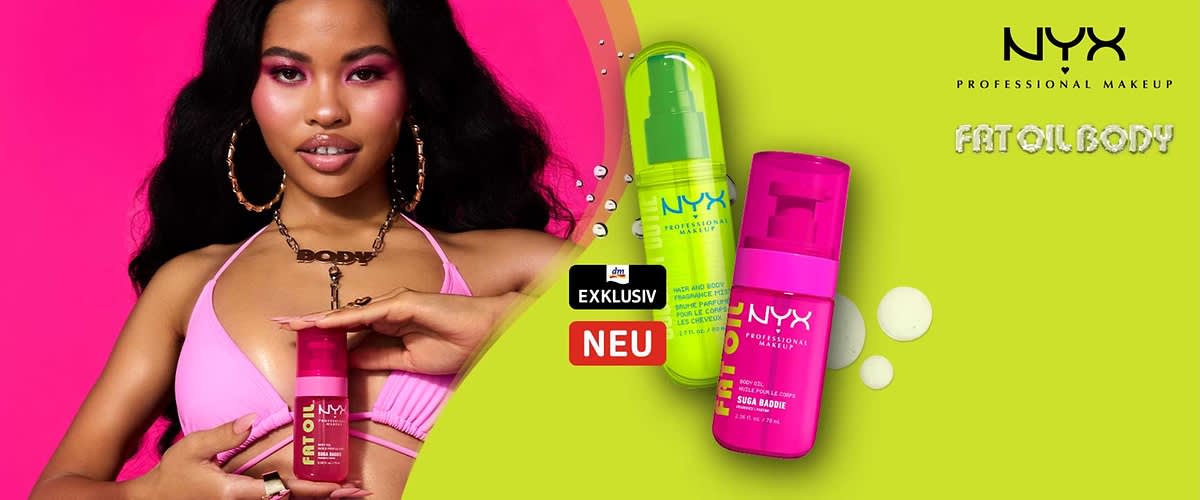 zwei NYX Professional Makeup Körperöle in grüner und pinker Pumpflasche auf hellgrünem Hintergrund, rechts oben NYX-Logo und Schriftzug „FAT OIL BODY“, links schwarze Marke‑label „EXKLUSIV“ und rotes Label „NEU“