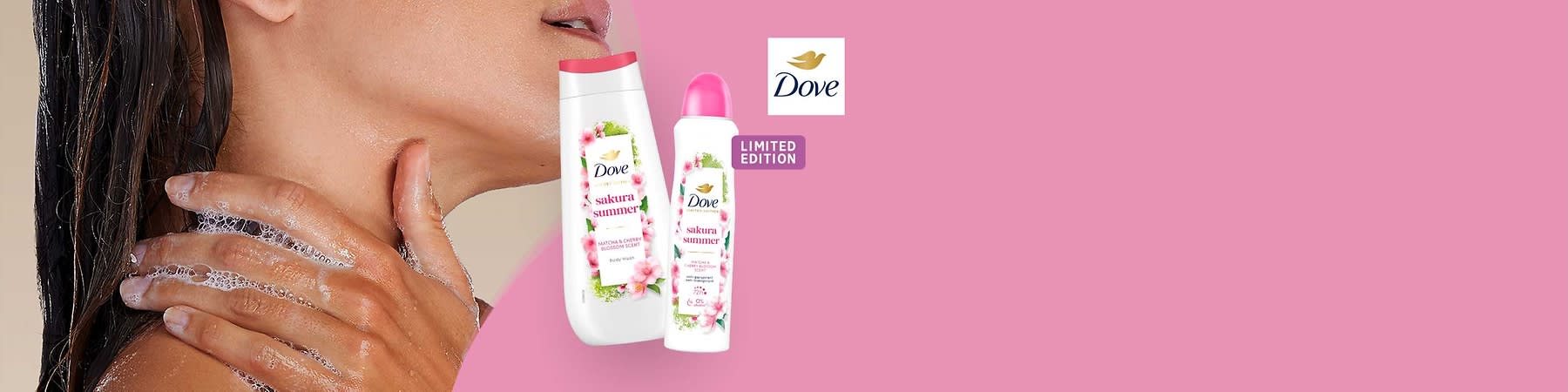 Zwei weiße Dove-Produktflaschen mit pinkem Blütenmotiv und Aufschrift „sakura summer“, links größere Duschflasche, rechts Deospray mit rosa Verschluss und Zusatzlabel „LIMITED EDITION“, pinker Hintergrund und Dove-Logo oben rechts