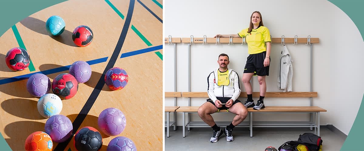 links mehrere bunte Handbälle auf einer Hallenbodenmarkierung, rechts in einer Umkleide ein sitzender Mann und eine stehende Frau in Schiedsrichter‑/Sportkleidung auf einer Holzbank.
