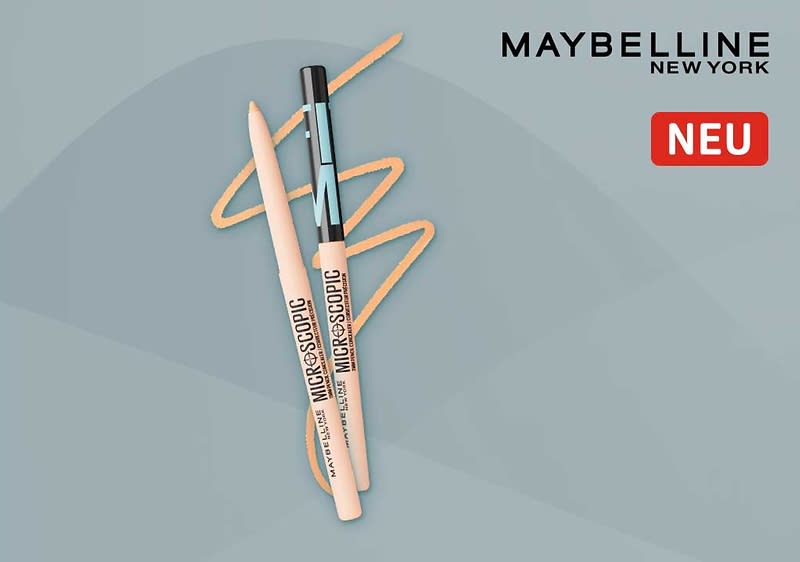 Zwei Maybelline Microscopic Concealer in cremigem Beige nebeneinander auf grauem Hintergrund, rechts oben Markenname „MAYBELLINE NEW YORK“ und rotes Schild mit „NEU“