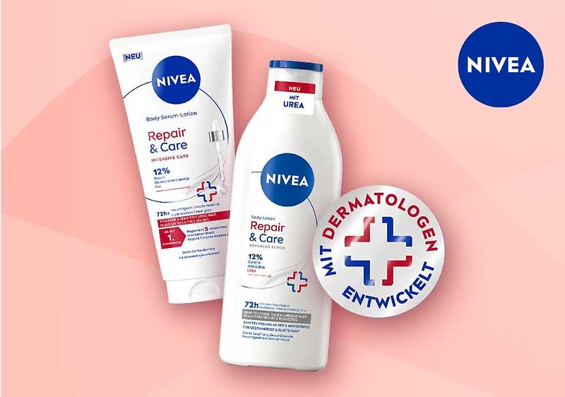 Zwei NIVEA-Produktverpackungen für „Repair & Care“ Body Lotion auf rosa Hintergrund, links eine Tube, rechts eine Flasche mit blauem NIVEA-Logo und Text „Repair & Care“, dazu rundes Symbol mit rotem Kreuz und Schrift „MIT DERMATOLOGEN ENTWICKELT“
