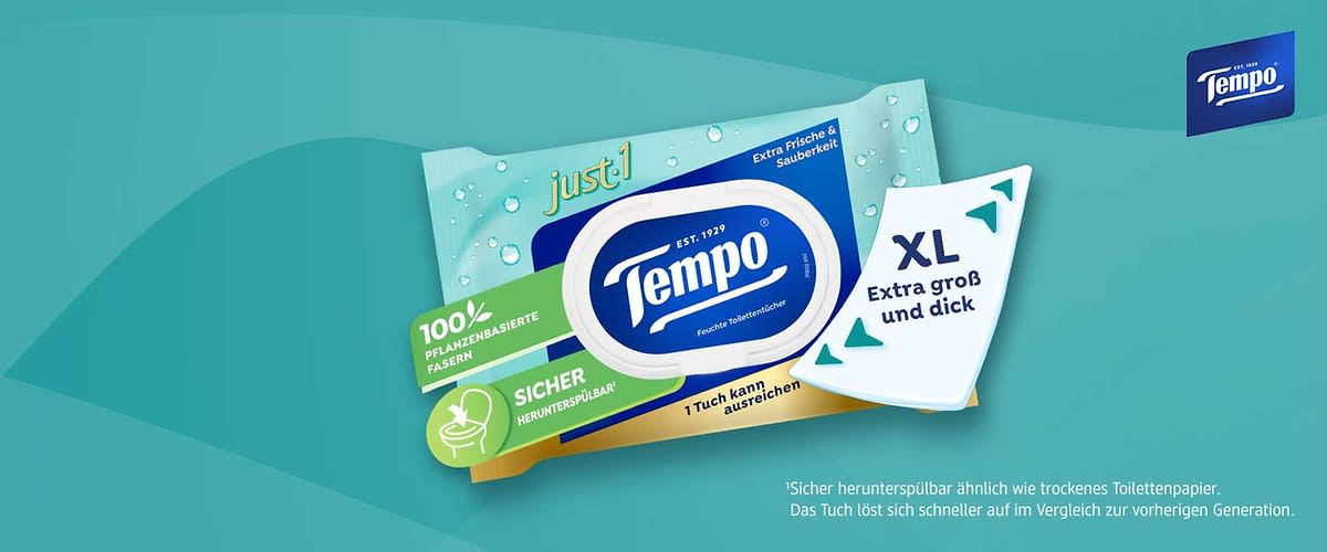 Tempo Feuchte Toilettentücher in rechteckiger Verpackung mit blauem Tempo-Logo, Aufschrift just!, XL Extra groß und dick, Extra Frische & Sauberkeit und Hinweis 1 Tuch kann ausreichen