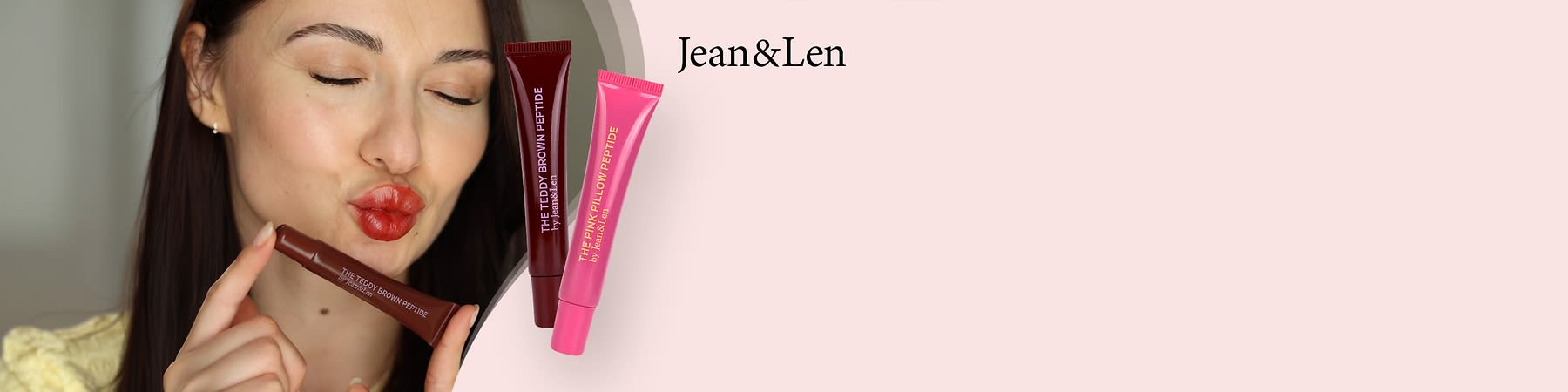 Zwei Lippenpflege-Tuben nebeneinander, links dunkelbraun mit weißer Aufschrift „THE TEDDY BROWN PEPTIDE“, rechts pink mit goldener Aufschrift „THE PINK PILLOW PEPTIDE“, oben rechts Markenname „Jean&Len”