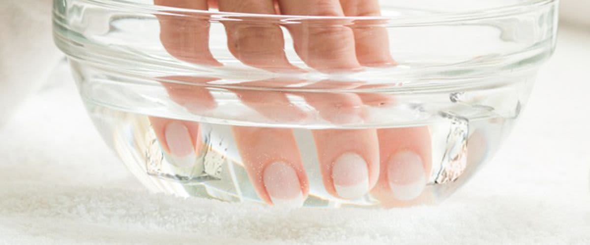 Nagellack schnell trocknen - Tipps & Produkte
