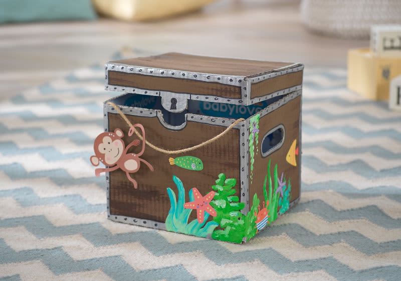 Schatztruhe aus alter Jumbo Windel Box