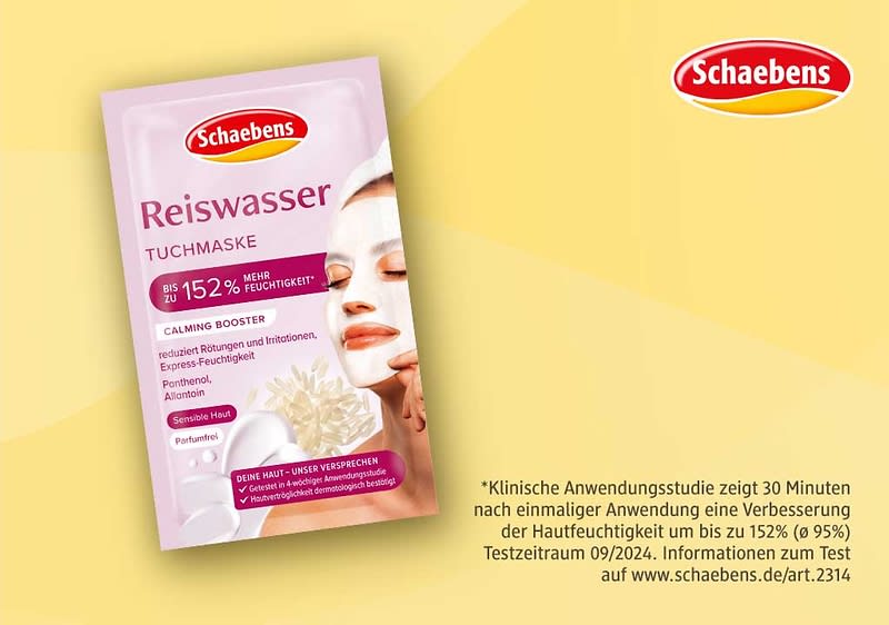 Verpackung einer rosa Schaebens Reiswaßer-Tuchmaske mit Bild einer Frau mit aufliegender Maske, Schriftzug „bis zu 152% mehr Feuchtigkeit“, Produktinfo und Markenlogo auf gelbem Hintergrund