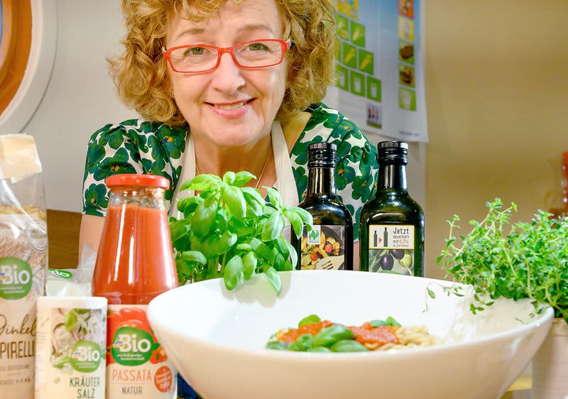 Nudeln mit Tomatensauce Kinder-Koch-Klub Teaser