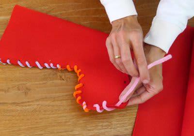 Nikolausstiefel und Weihnachtsdeko Bild Stiefel zunähen