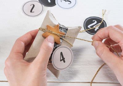 Adventskalender aus Toilettenpapierrollen