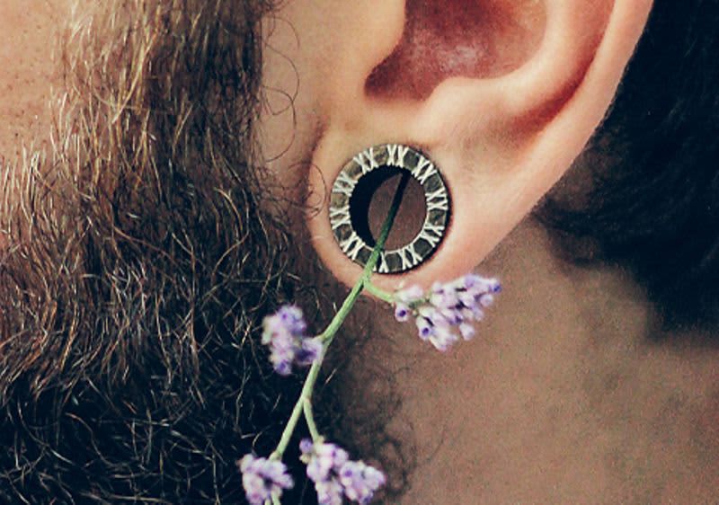 Ohrhaare entfernen Teaserbild